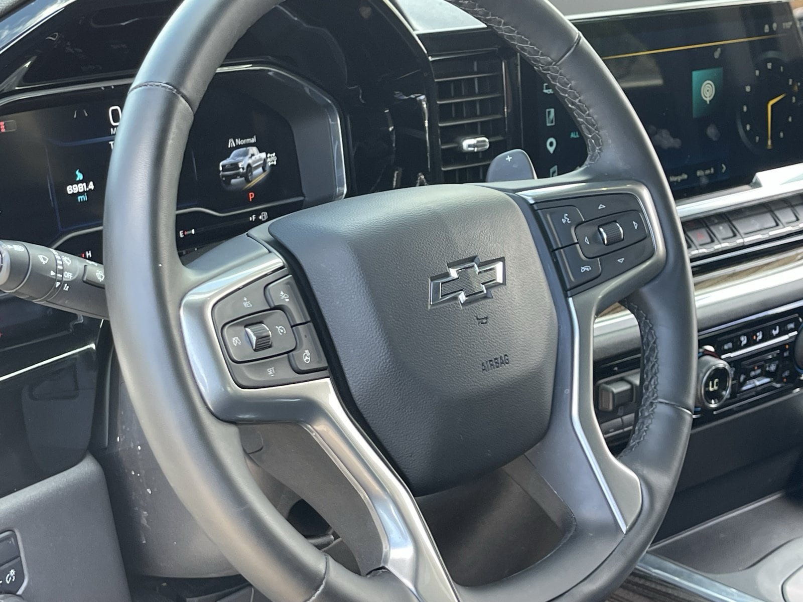 Used 2025 Chevrolet Silverado 1500 LT Trail Boss w/ Protection Package AWD/4WD image 24