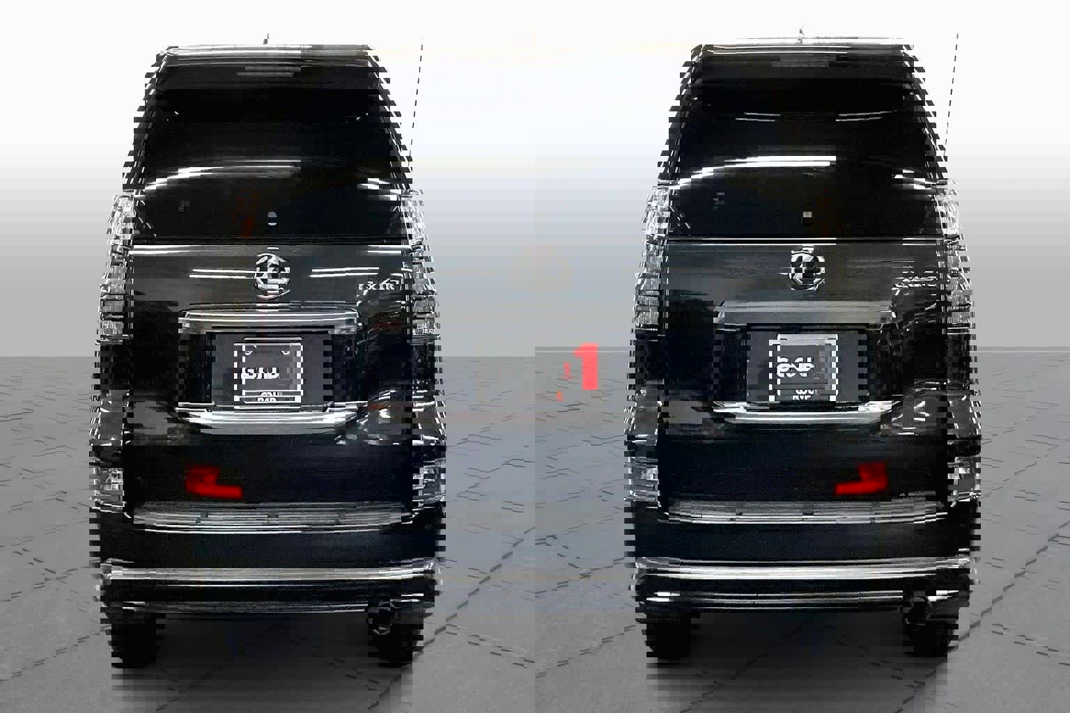 Used 2023 Lexus GX 460 Premium w/ Accessory Package image 5