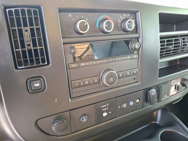 New 2024 Chevrolet Express 4500 w/ Driver Convenience Package RWD image 4