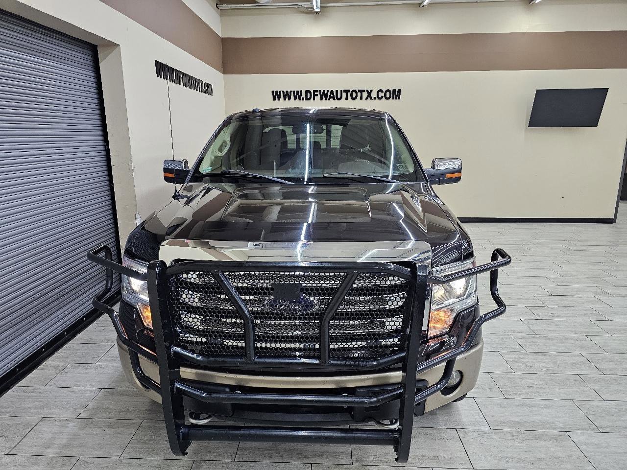 Used 2013 Ford F150 King Ranch w/ King Ranch Luxury Pkg image 3