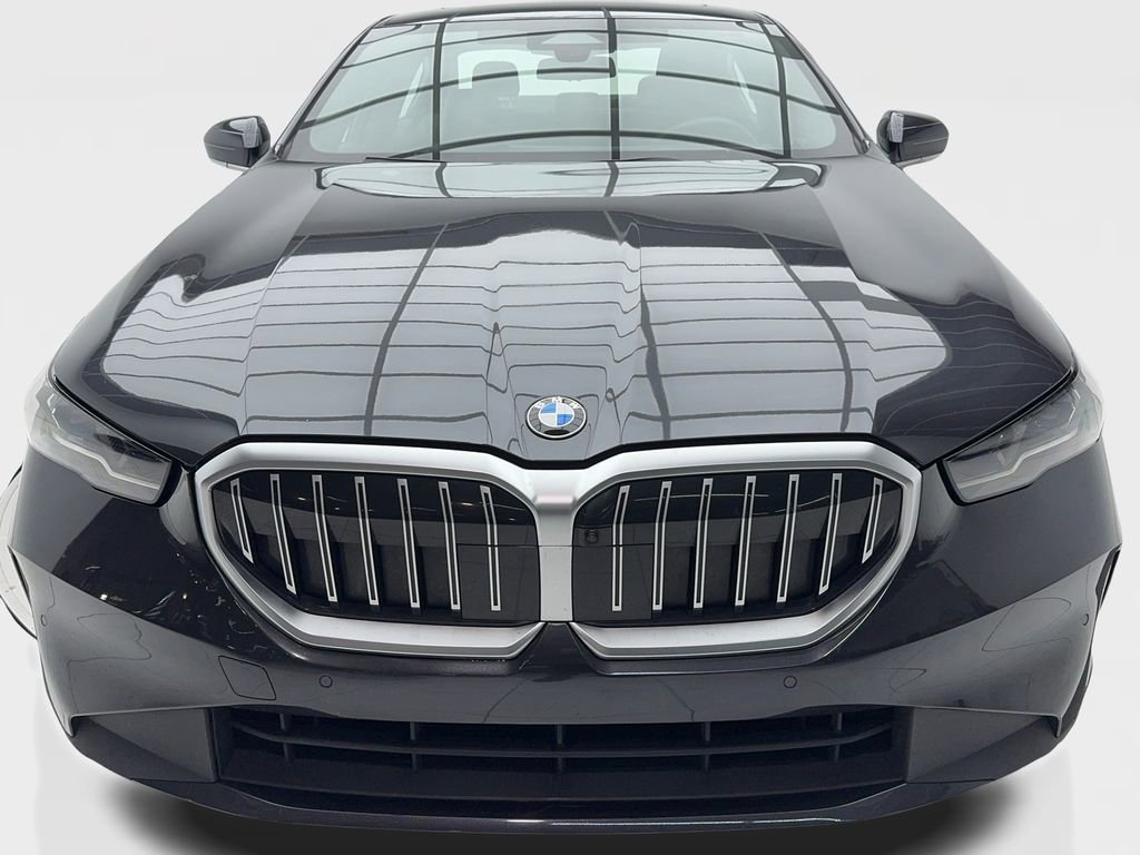 Used 2024 BMW 530i image 4