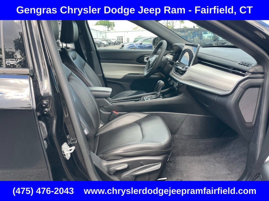 Certified 2025 Jeep Compass Limited AWD/4WD image 19
