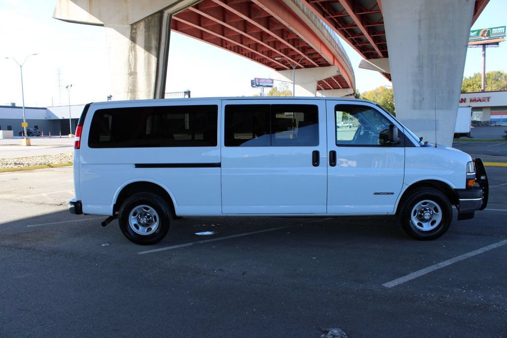 Used 2019 Chevrolet Express 3500 LT w/ LT Preferred Equipment Group RWD image 5
