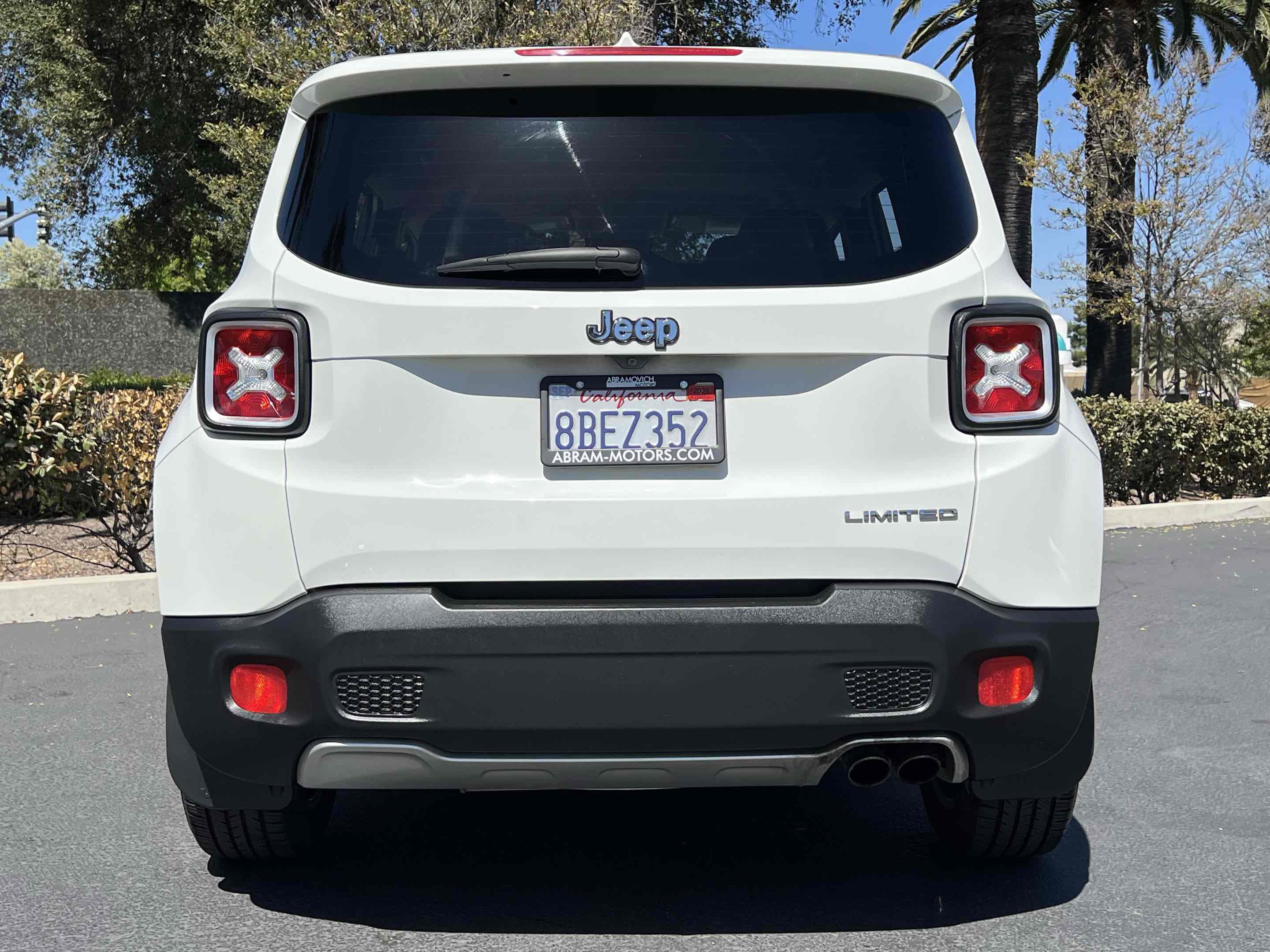 Used 2017 Jeep Renegade Limited FWD image 26