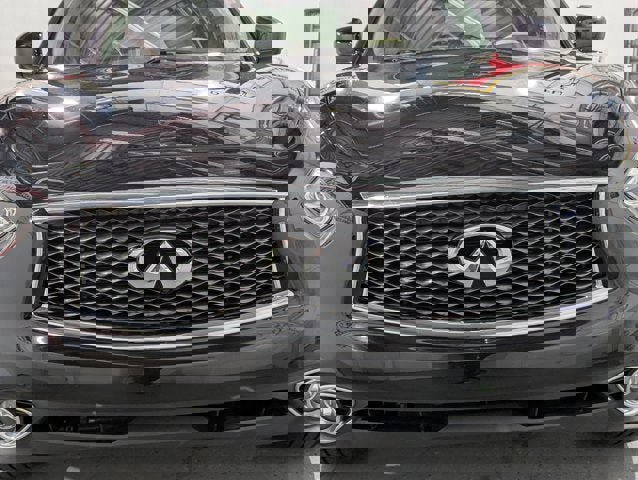 Used 2017 INFINITI QX70 AWD w/ Premium Package image 56
