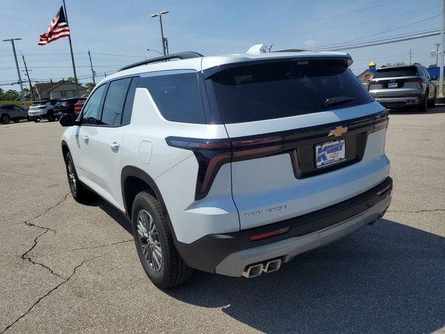 New 2027 Chevrolet Traverse LT w/ Driver Confidence Package FWD image 3
