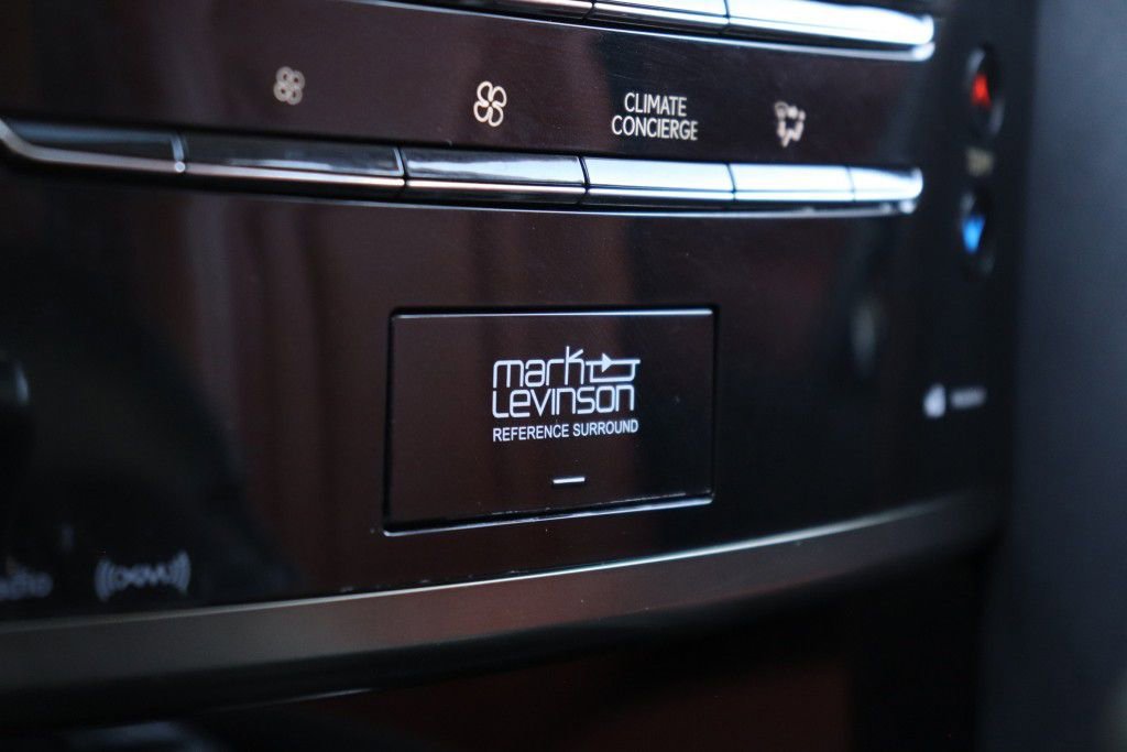 Used 2019 Lexus LX 570 4WD w/ Luxury Package image 62