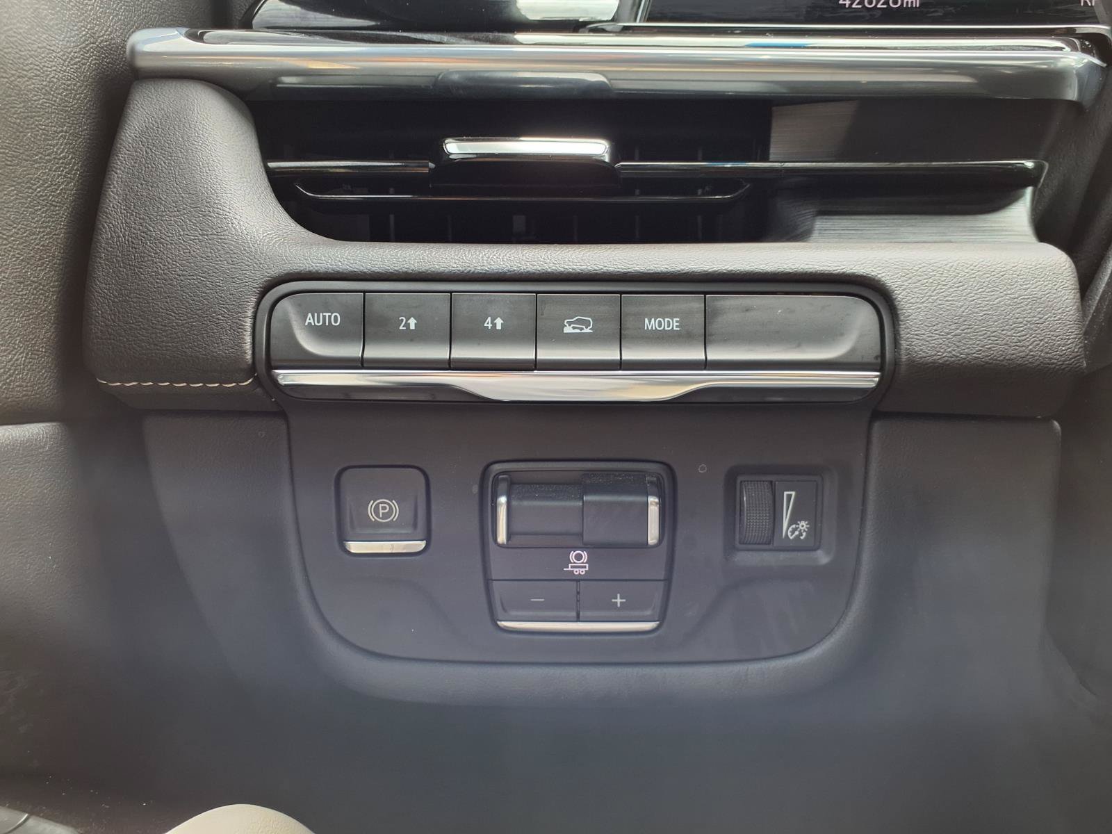 Used 2021 Cadillac Escalade Sport AWD/4WD image 25