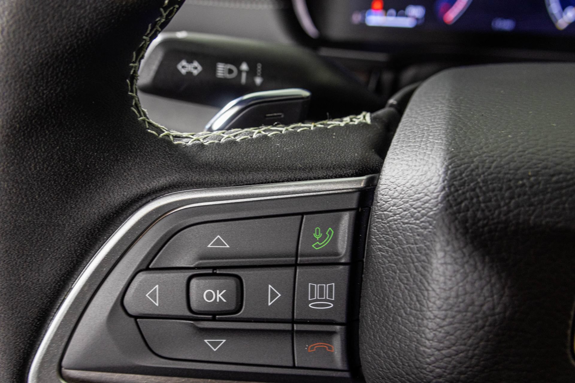 New 2026 Jeep Grand Cherokee Altitude AWD/4WD image 31