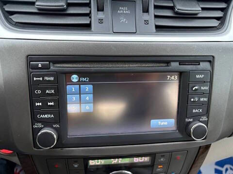 Used 2015 Nissan Sentra SV image 8