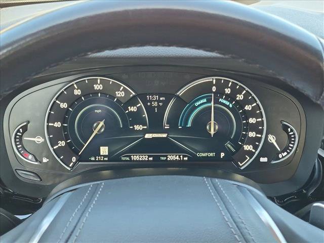 Used 2019 BMW 530e w/ Convenience Package RWD image 11