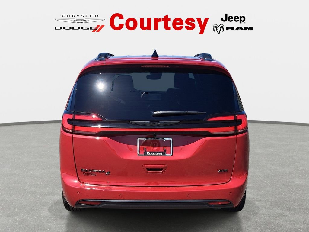 New 2026 Chrysler Pacifica Select w/ S Appearance Package AWD/4WD image 5