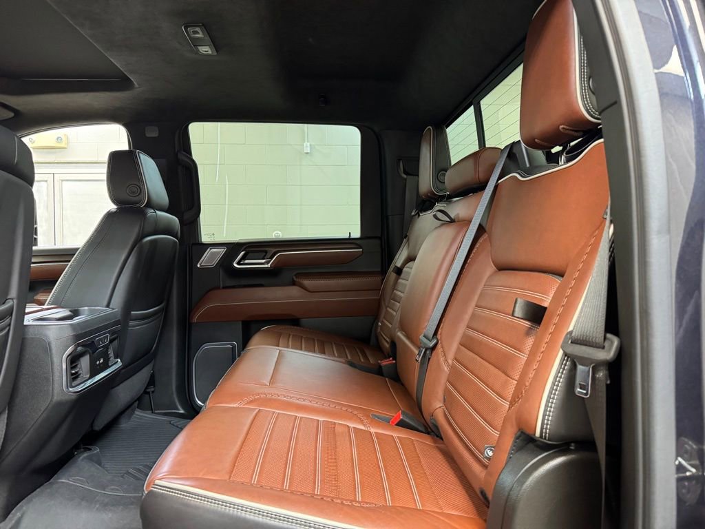 Used 2024 GMC Sierra 2500 Denali Ultimate AWD/4WD image 17
