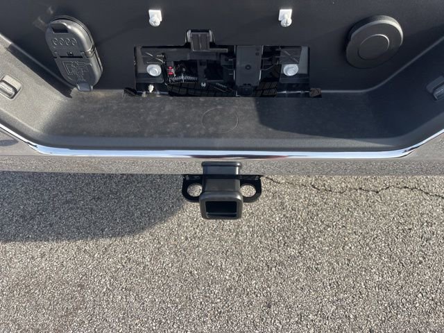 New 2026 GMC Sierra 1500 SLE w/ Preferred Package image 7