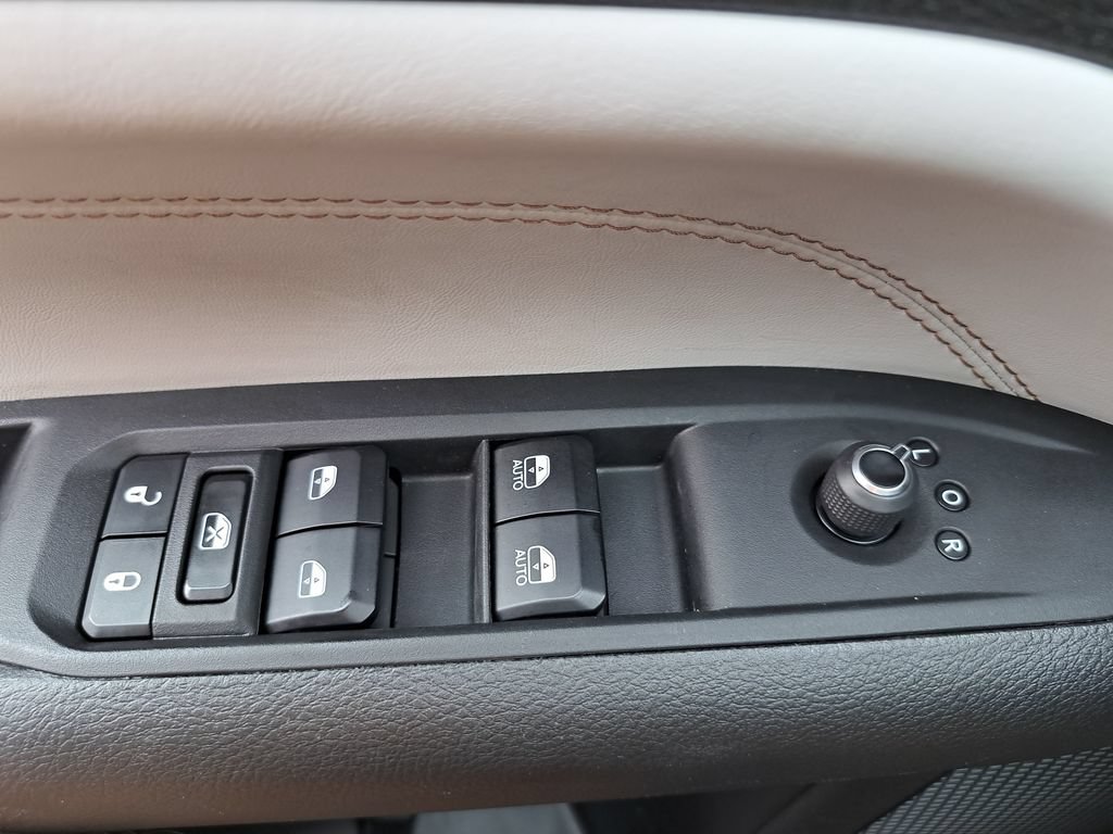 Certified 2023 Jeep Compass Limited w/ Elite Group AWD/4WD image 29