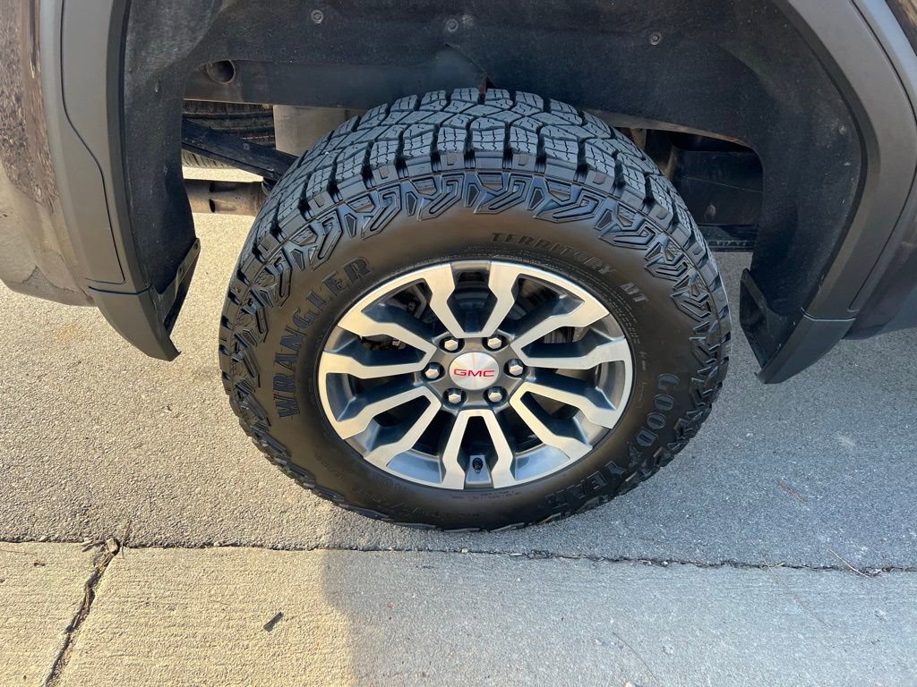 Used 2022 GMC Sierra 1500 AT4 image 11