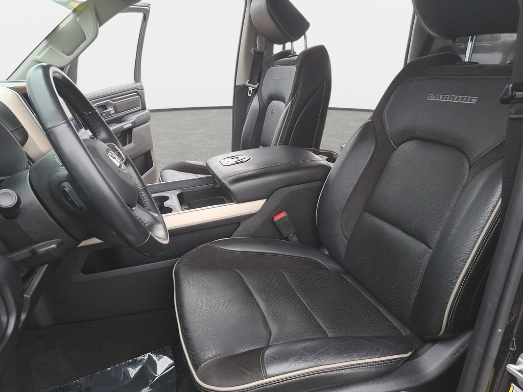 Used 2022 RAM 1500 Laramie AWD/4WD image 16