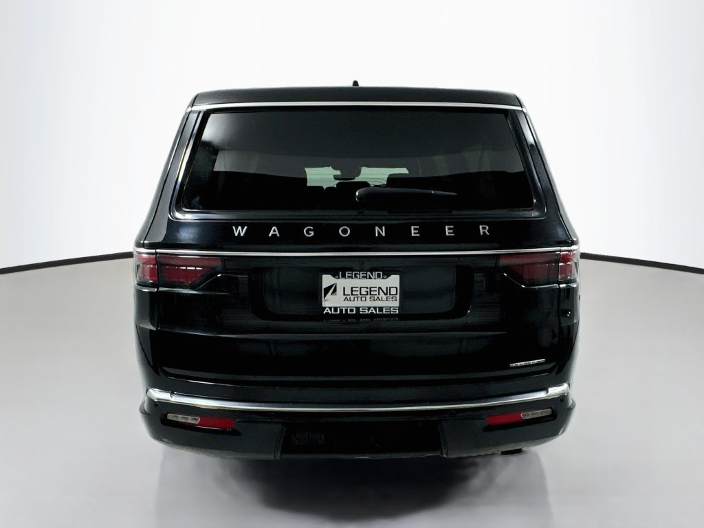 Used 2024 Jeep Wagoneer L Series II RWD image 7