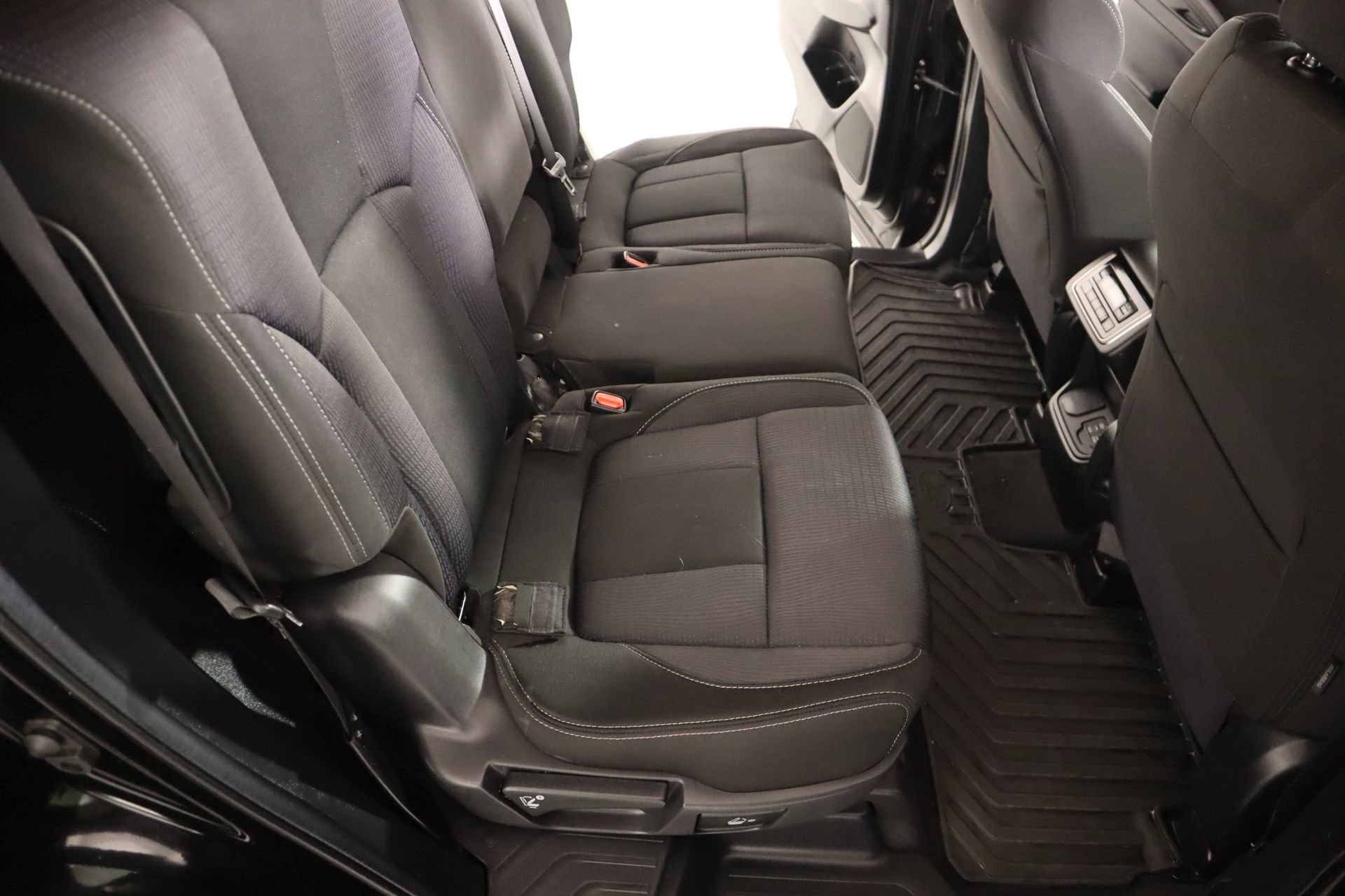 Used 2023 Subaru Ascent Premium image 15