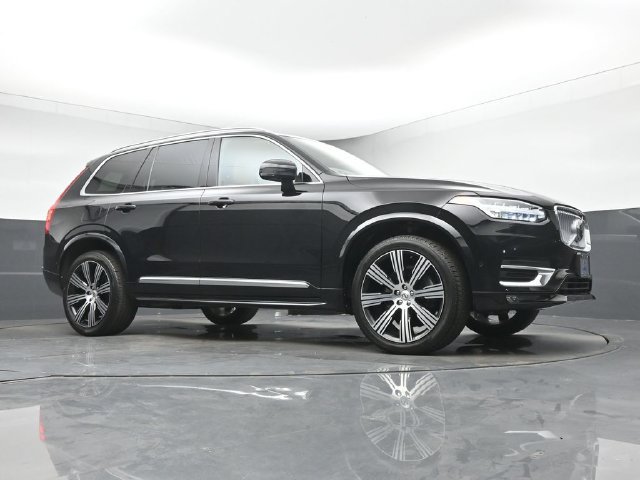 Used 2023 Volvo XC90 B6 Ultimate w/ Protection Package Premier AWD/4WD image 37