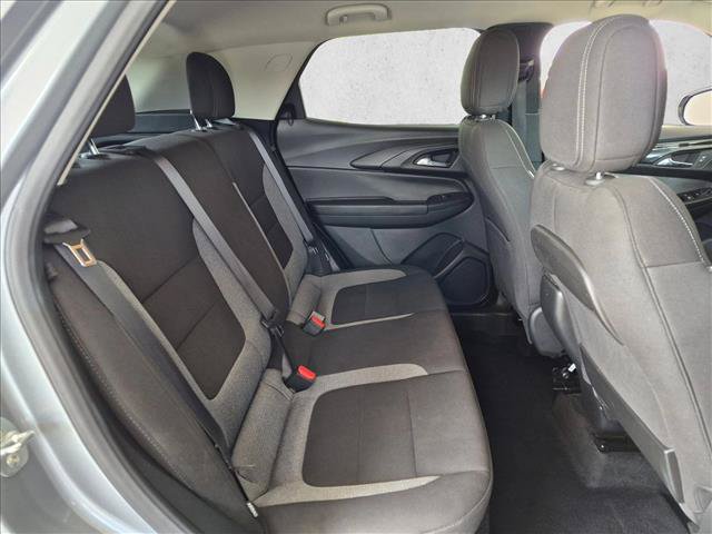 Used 2025 Chevrolet TrailBlazer LT FWD image 17