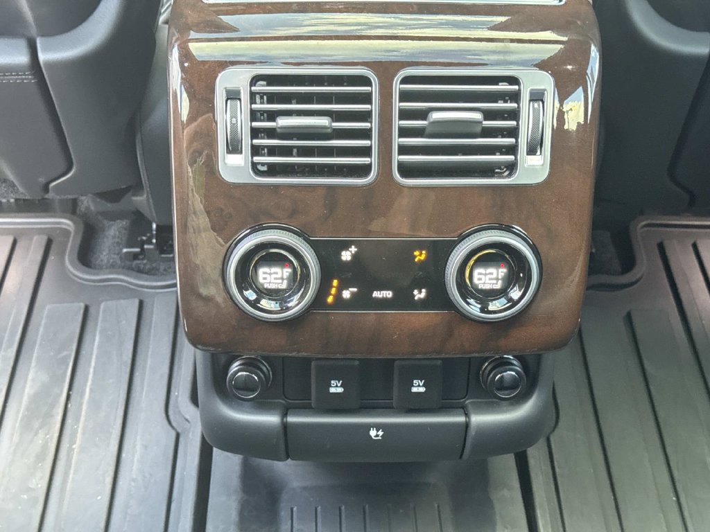 Used 2020 Land Rover Range Rover Long Wheelbase HSE AWD/4WD image 18