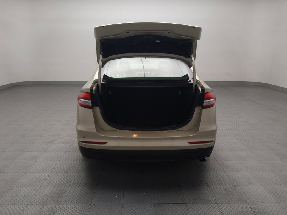 Used 2019 Ford Fusion SE FWD image 29