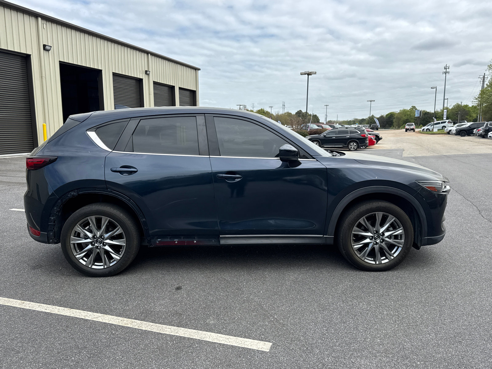 Used 2019 MAZDA CX-5 Signature AWD/4WD image 4