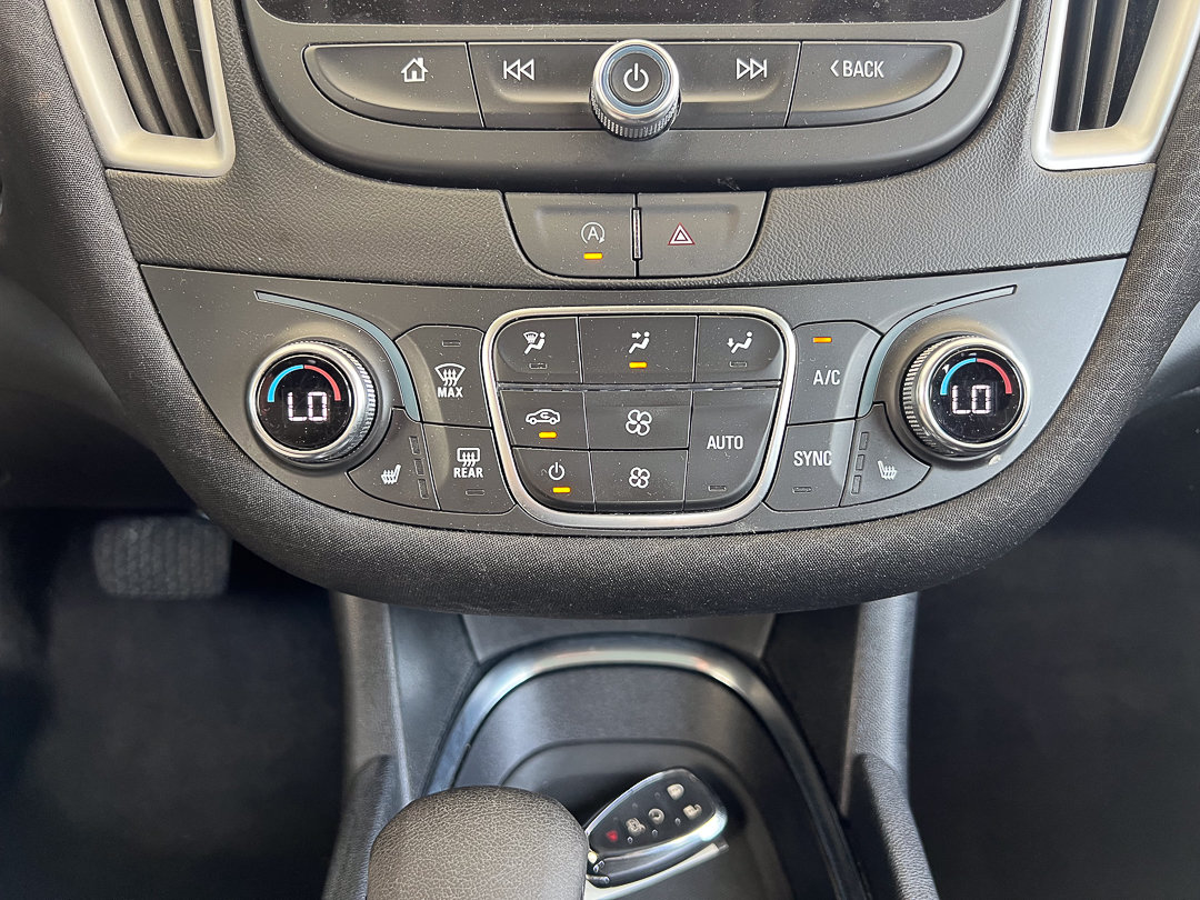 Used 2024 Chevrolet Malibu LT FWD image 18