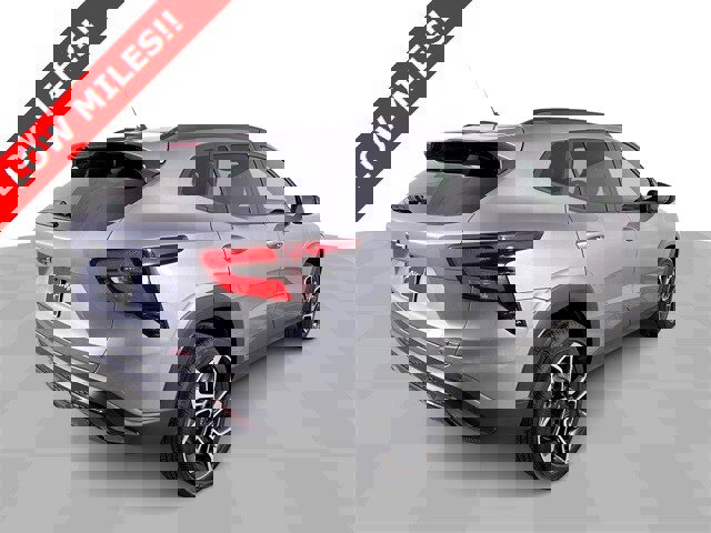 Used 2025 Chevrolet Trax RS w/ Sunroof Package image 8