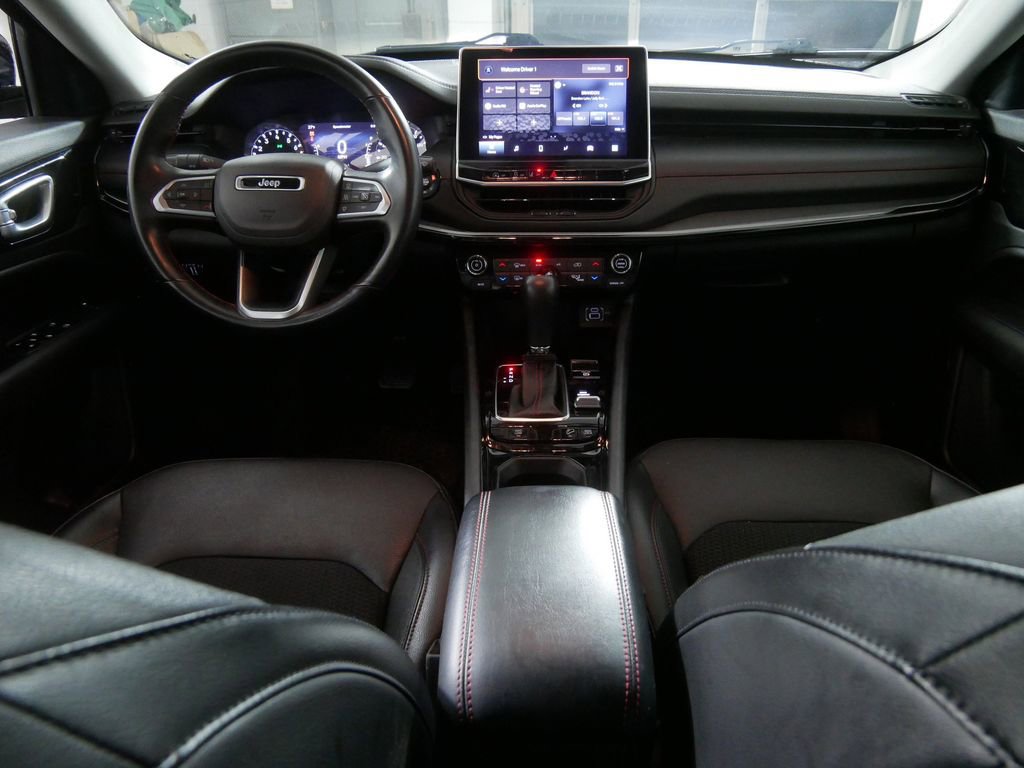 Used 2022 Jeep Compass Trailhawk w/ Trailhawk Convenience Group image 22
