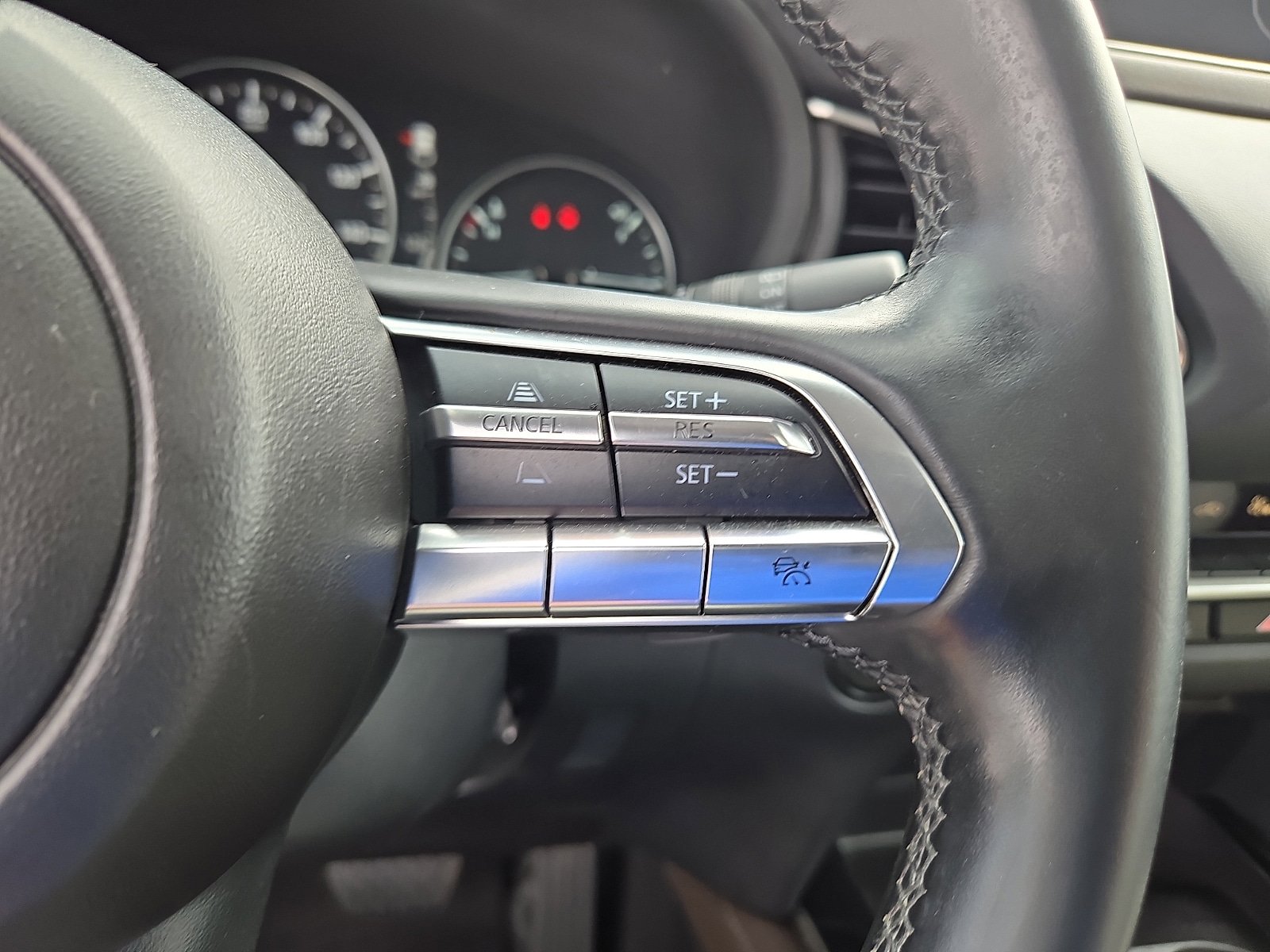 Used 2022 MAZDA CX-30 AWD 2.5 S w/ Premium Package image 23