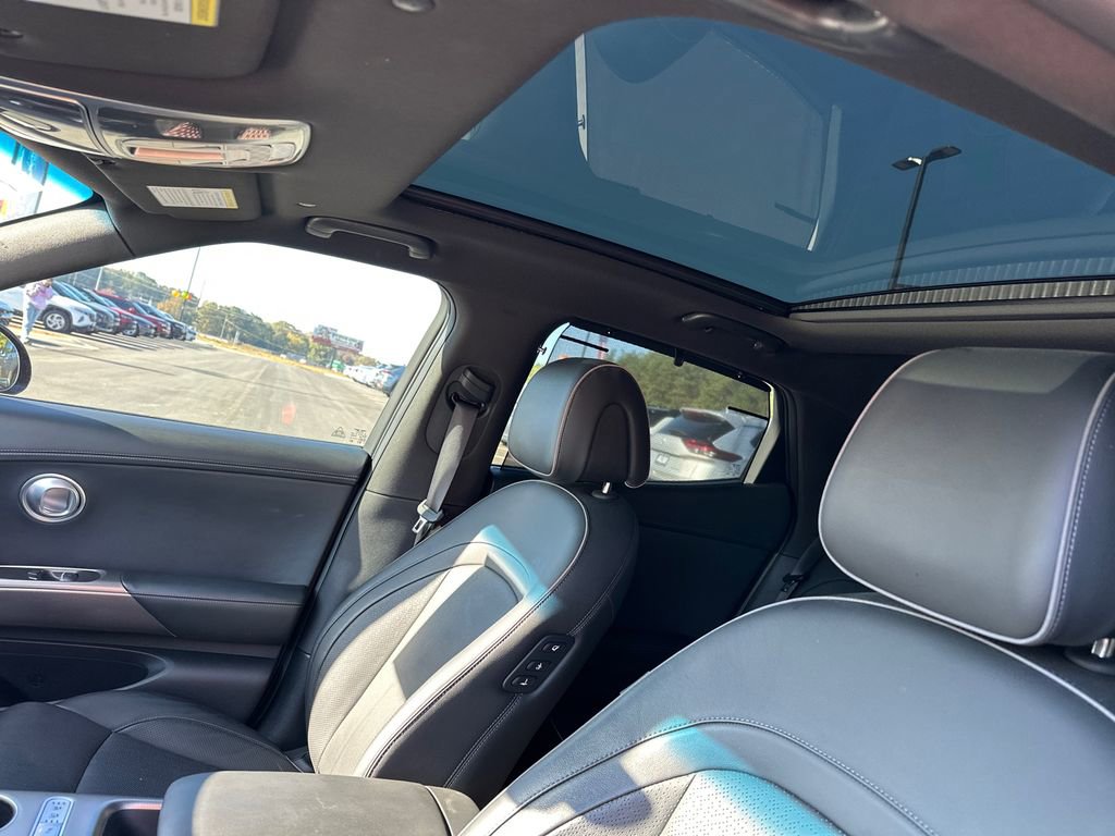 Used 2023 Genesis GV60 Advanced image 37