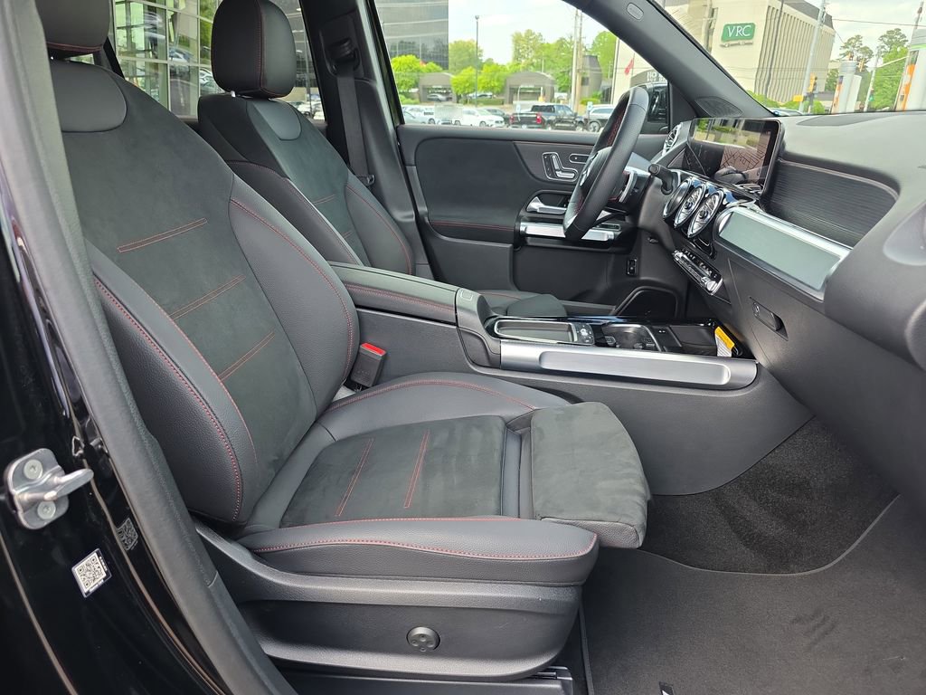 Certified 2026 Mercedes-Benz GLB 250 4MATIC image 16