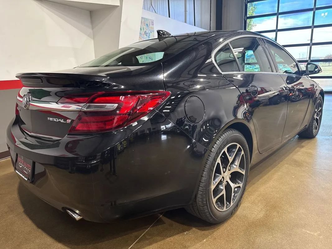 Used 2017 Buick Regal Sport Touring FWD image 62
