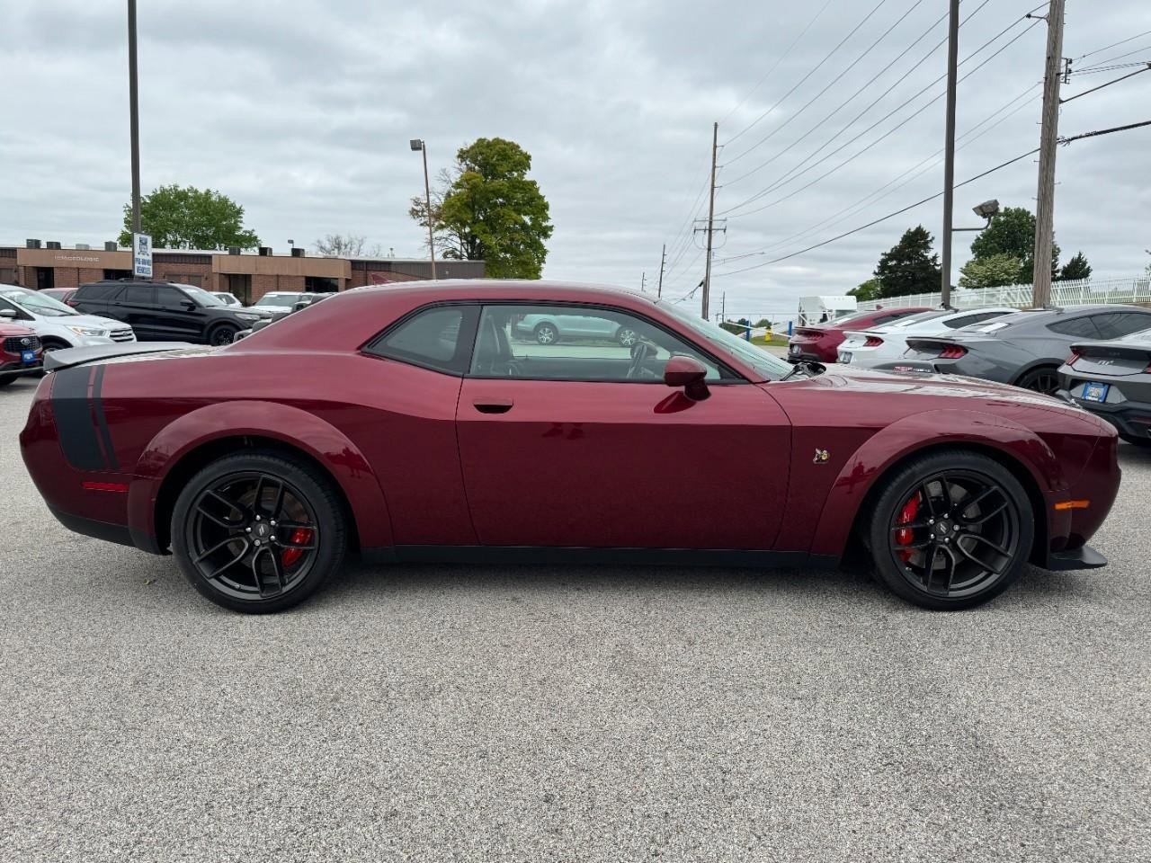 Used 2022 Dodge Challenger R/T Scat Pack RWD image 2