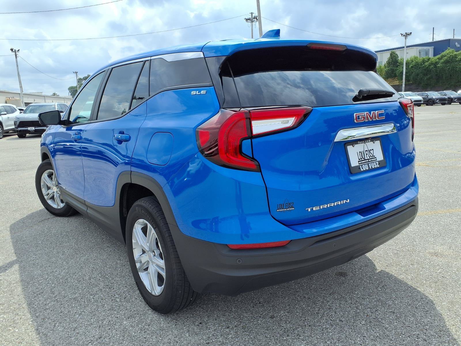 Used 2024 GMC Terrain SLE FWD image 31
