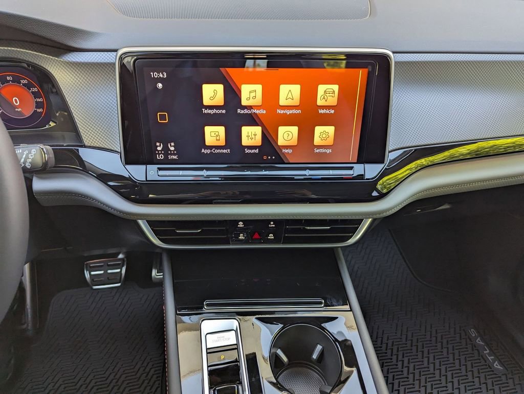 New 2026 Volkswagen Atlas Peak Edition image 11