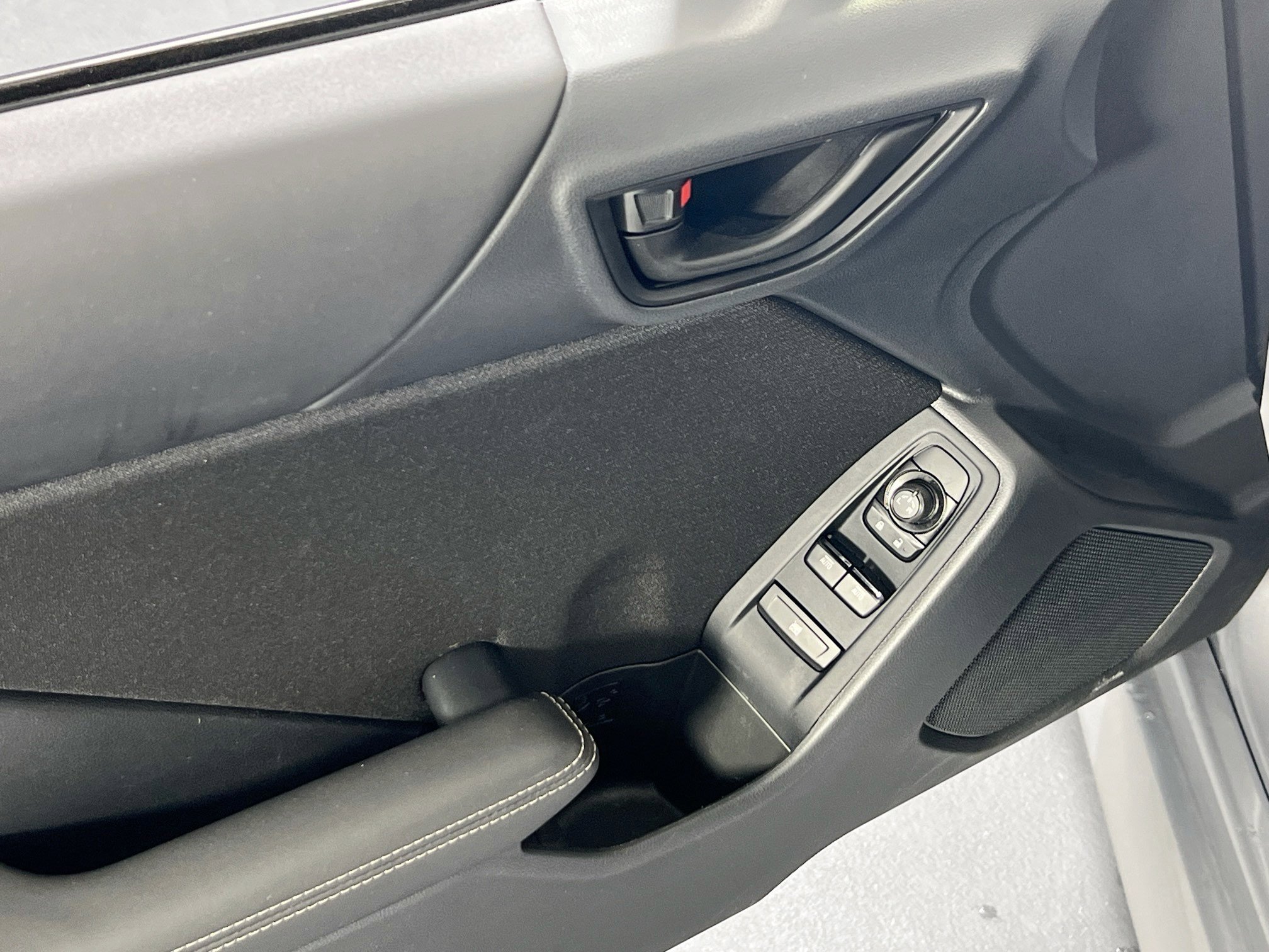 Used 2025 Toyota GR86 w/ ALL Weather Mat Package (TMS) image 17