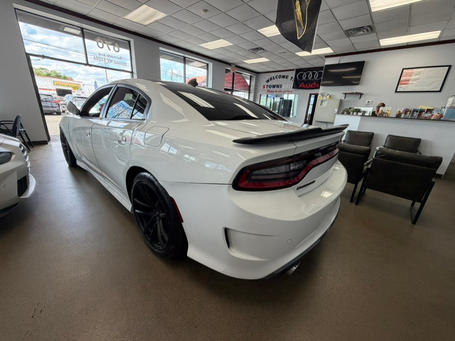 Used 2021 Dodge Charger Scat Pack RWD image 9
