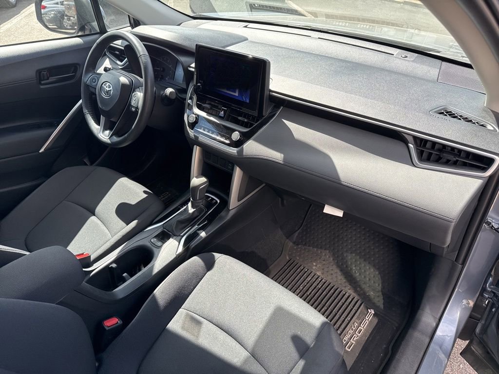 Used 2023 Toyota Corolla Cross LE w/ Moonroof Package image 26