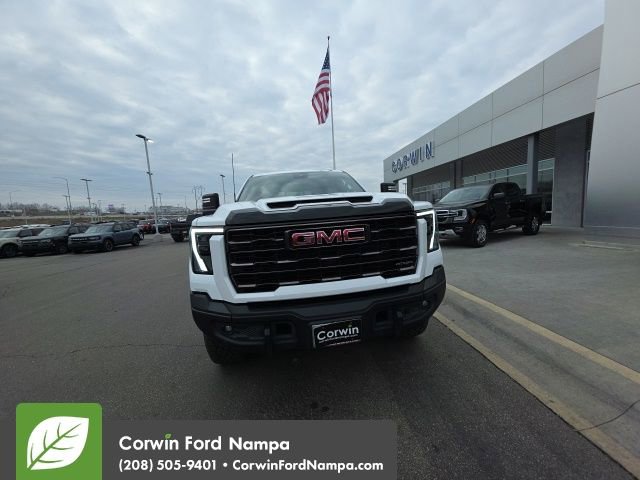 Used 2024 GMC Sierra 2500 AT4X w/ AT4X AEV Edition image 3