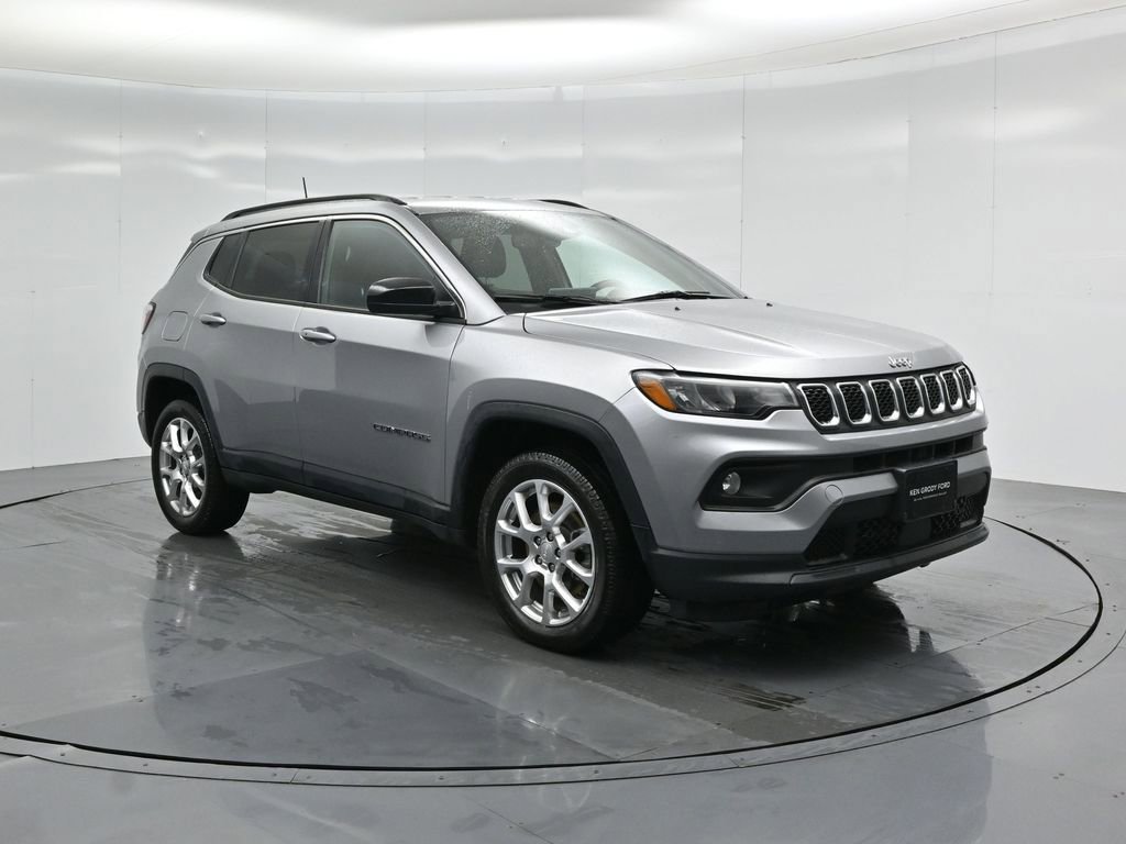 Used 2023 Jeep Compass Latitude image 54