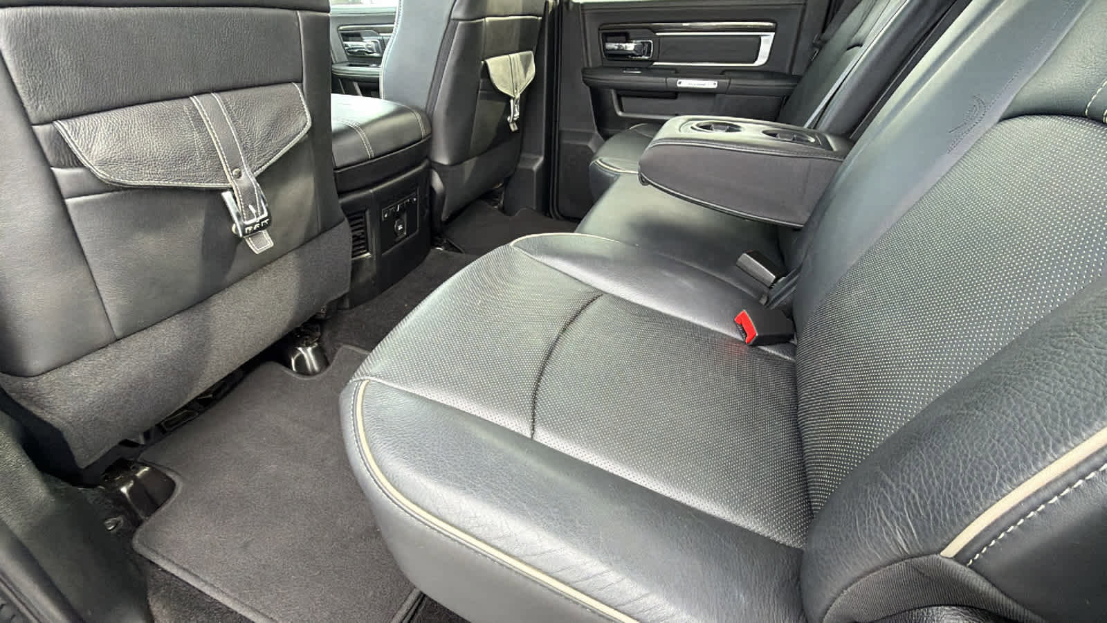 Used 2015 RAM 2500 Limited image 24