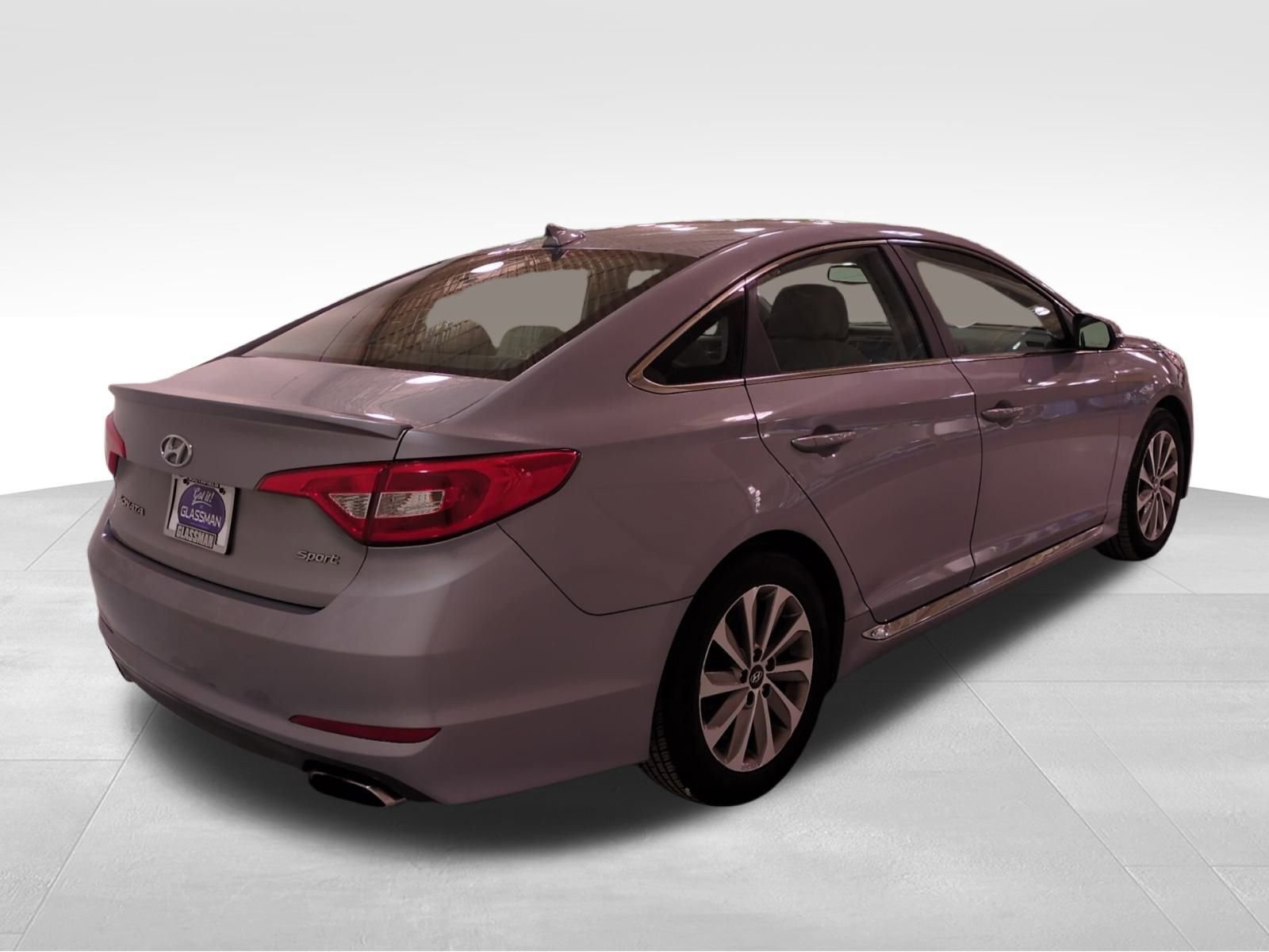 Used 2017 Hyundai Sonata Sport w/ Cargo Package image 4