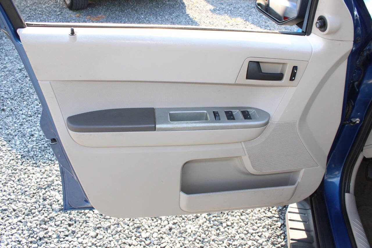 Used 2008 Ford Escape XLT image 18