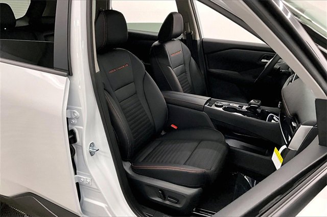 New 2026 Nissan Rogue SV w/ Rock Creek Premium Package image 31