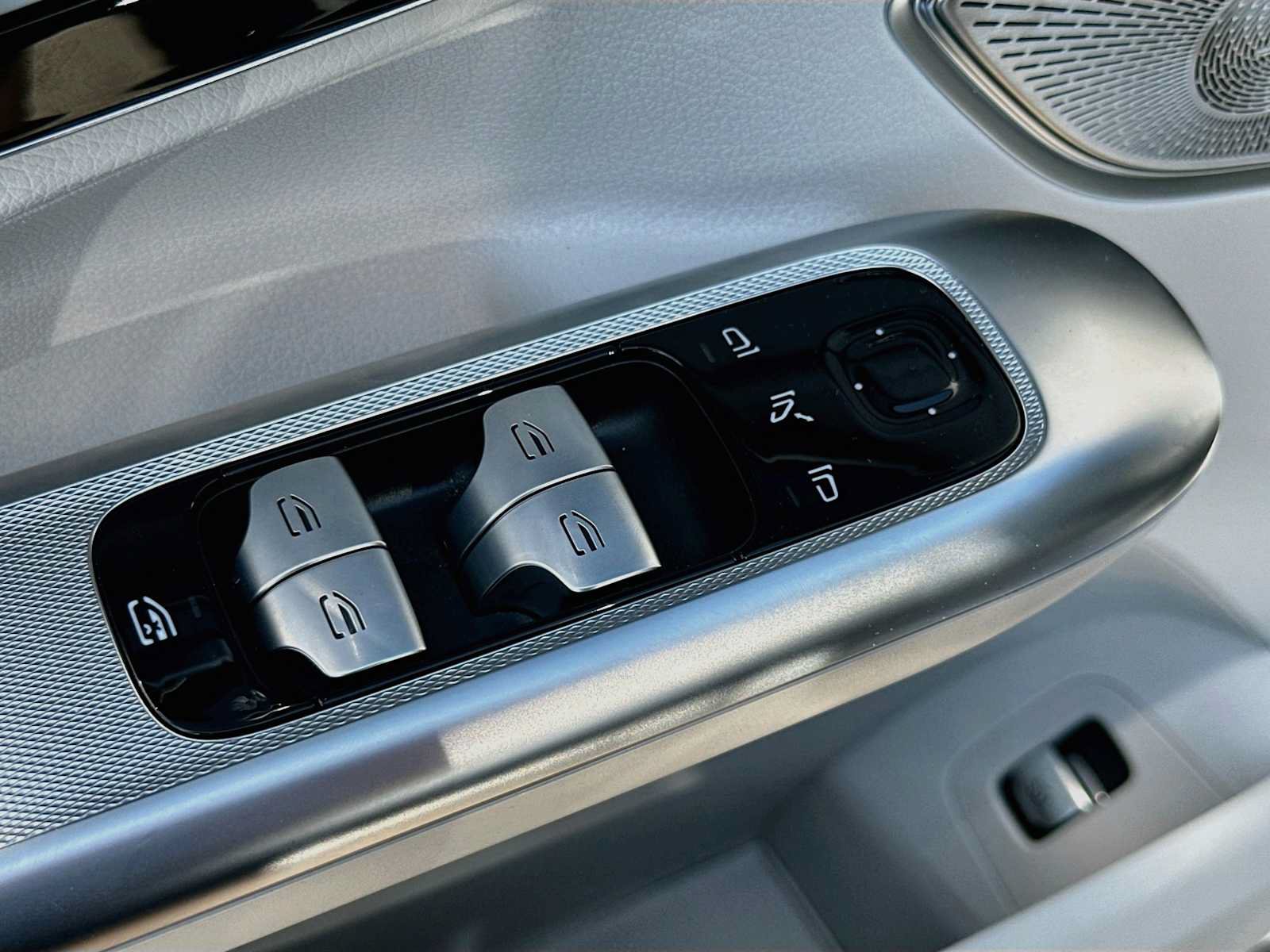 Certified 2023 Mercedes-Benz EQE 350+ SUV image 18