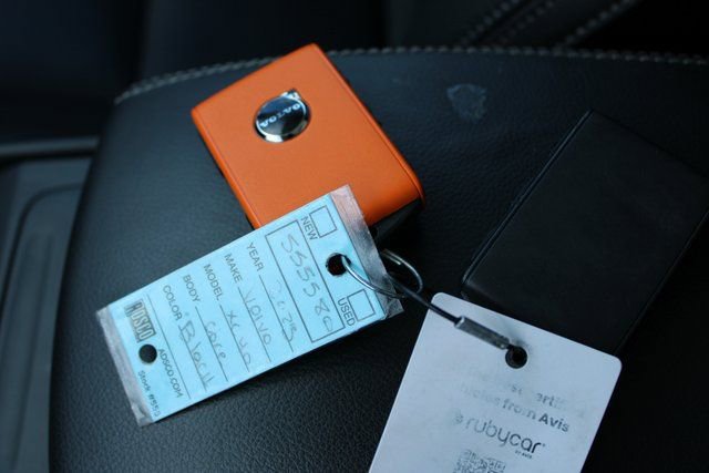 Used 2025 Volvo XC40 B5 Core image 31