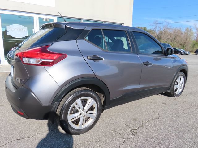 Used 2020 Nissan Kicks S FWD image 9